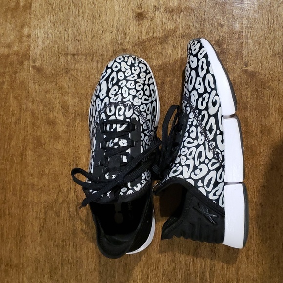 Reebok Daily Fit Women's Walking Shoe Size 7 - Picture 3 of 8